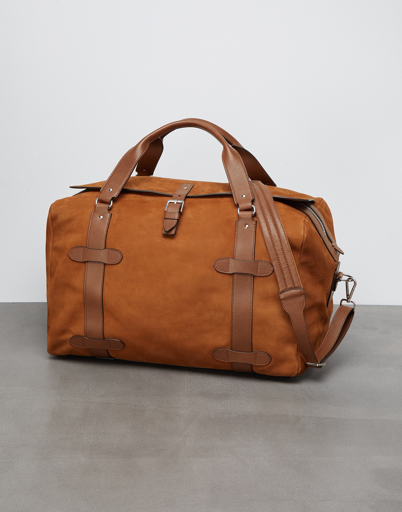 sac avec 4 zips bandoulière réglable. Col en cuir souple sac à main épaule