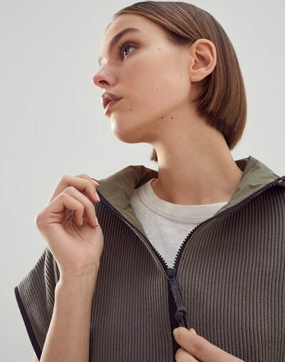 Knit Sweatshirt - Detail view