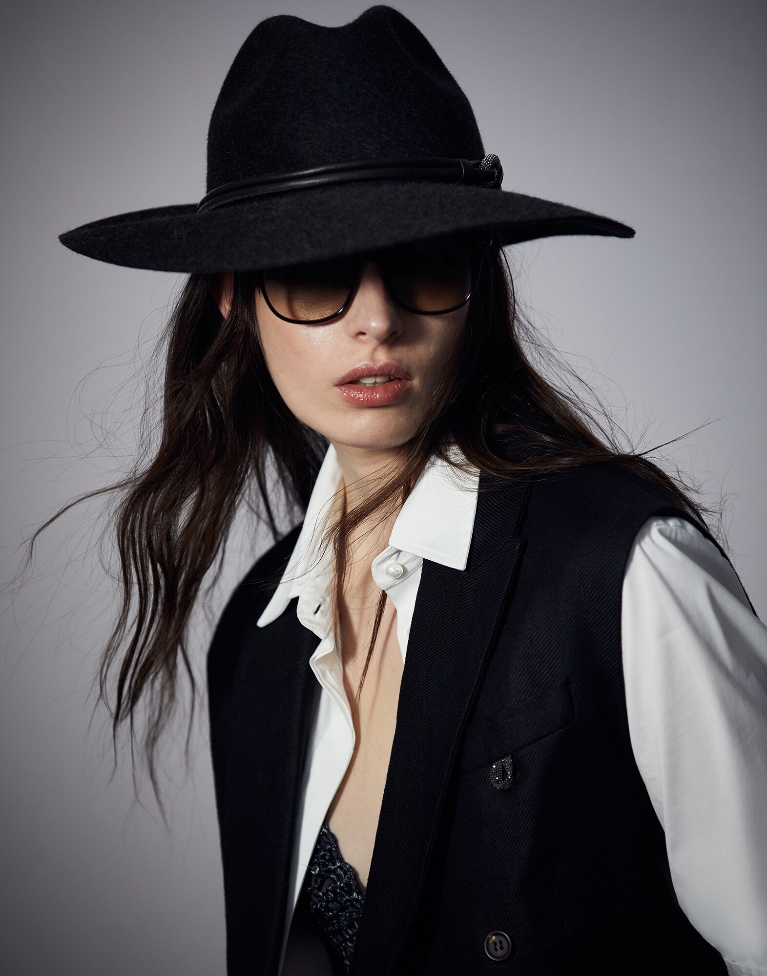 Gerardo - Editorial view