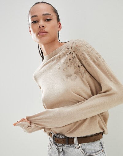 Crewneck - Editorial view