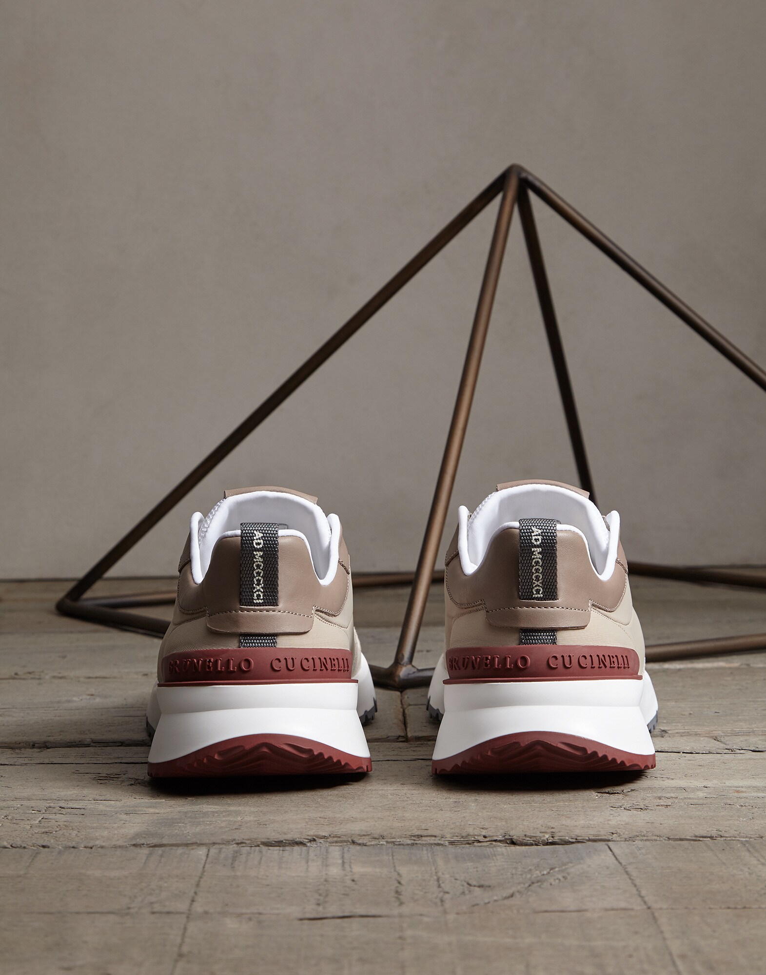 Sneakers - Back