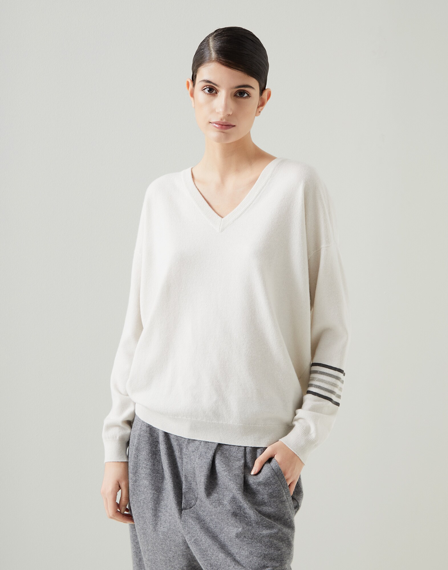 V-neck - Front view