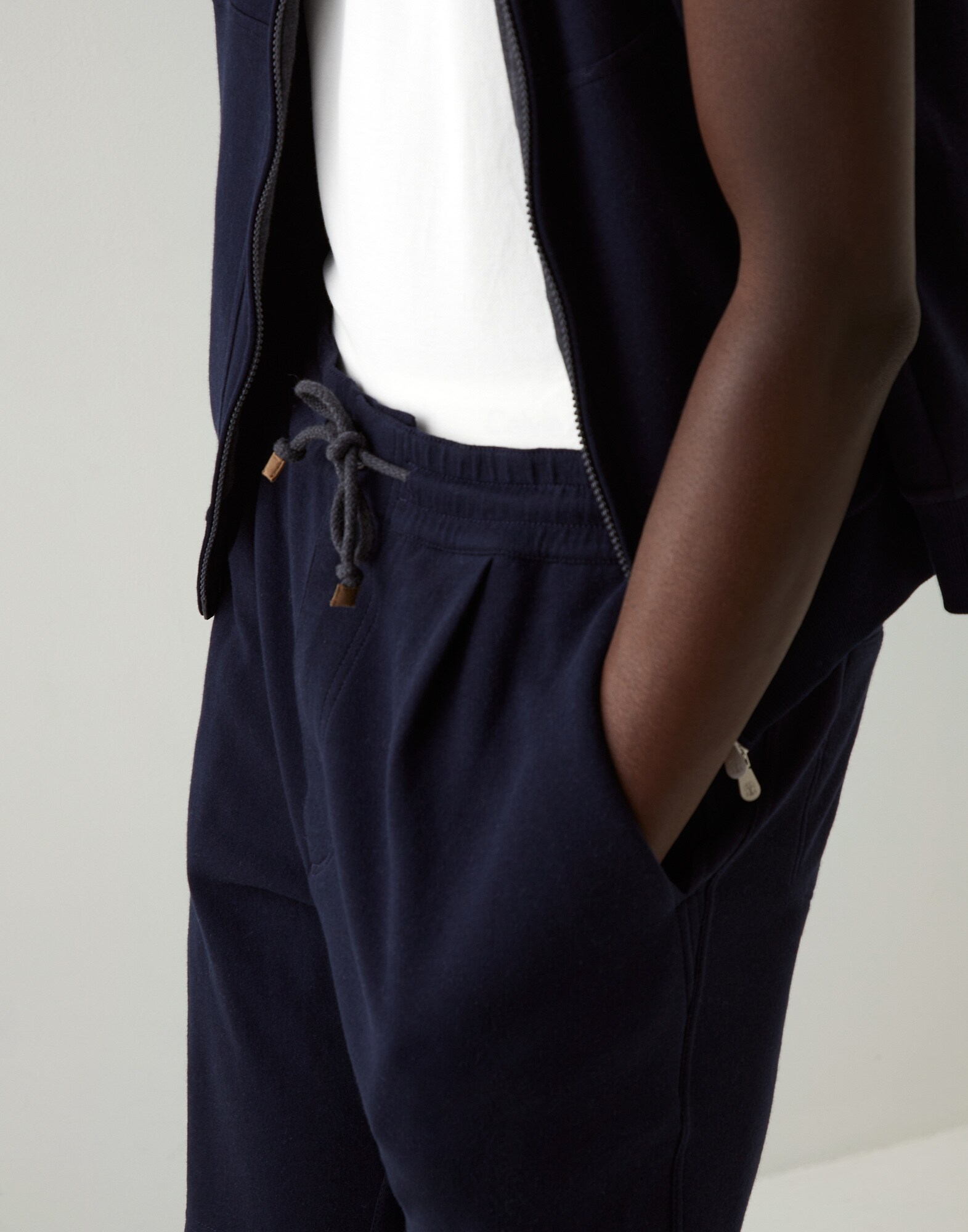 Bermuda Shorts - Detail view