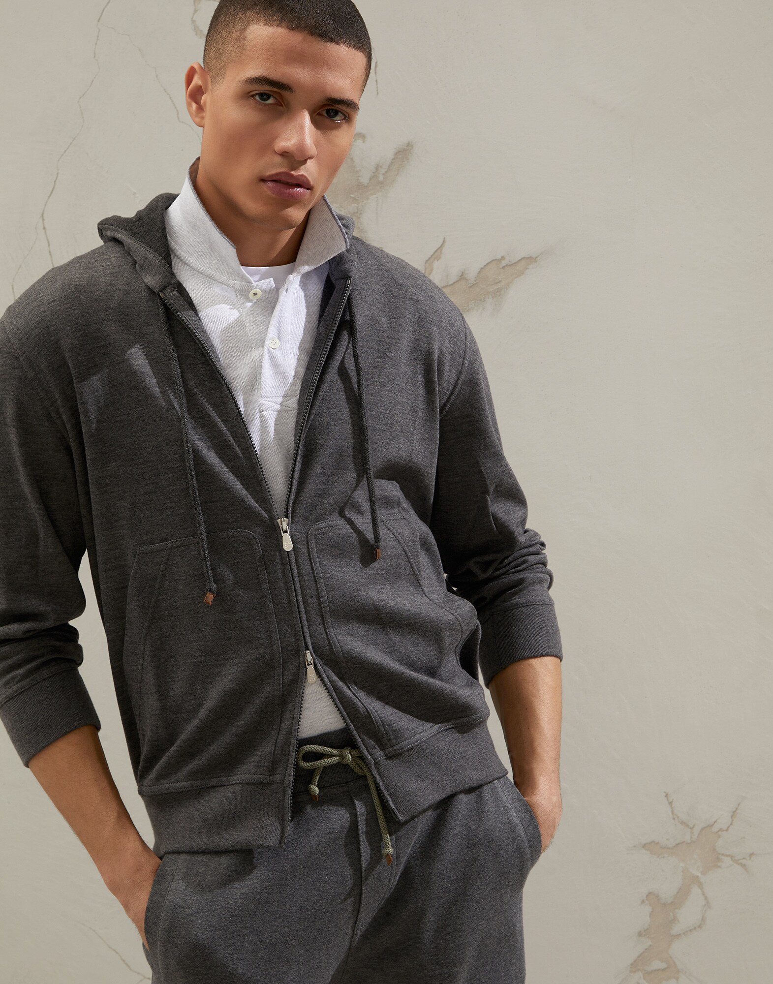 Sweatshirt - Front view