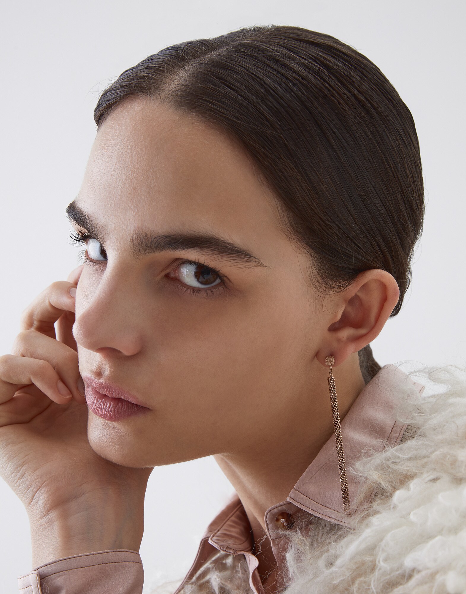 Pendientes - Editorial