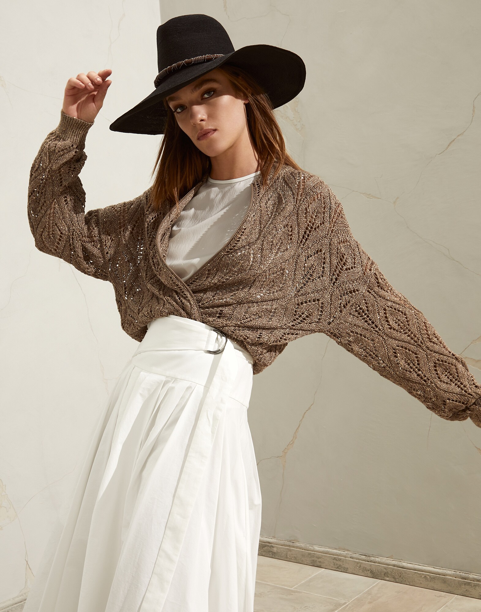 Cardigan - Editorial