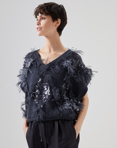 V-neck - Front view