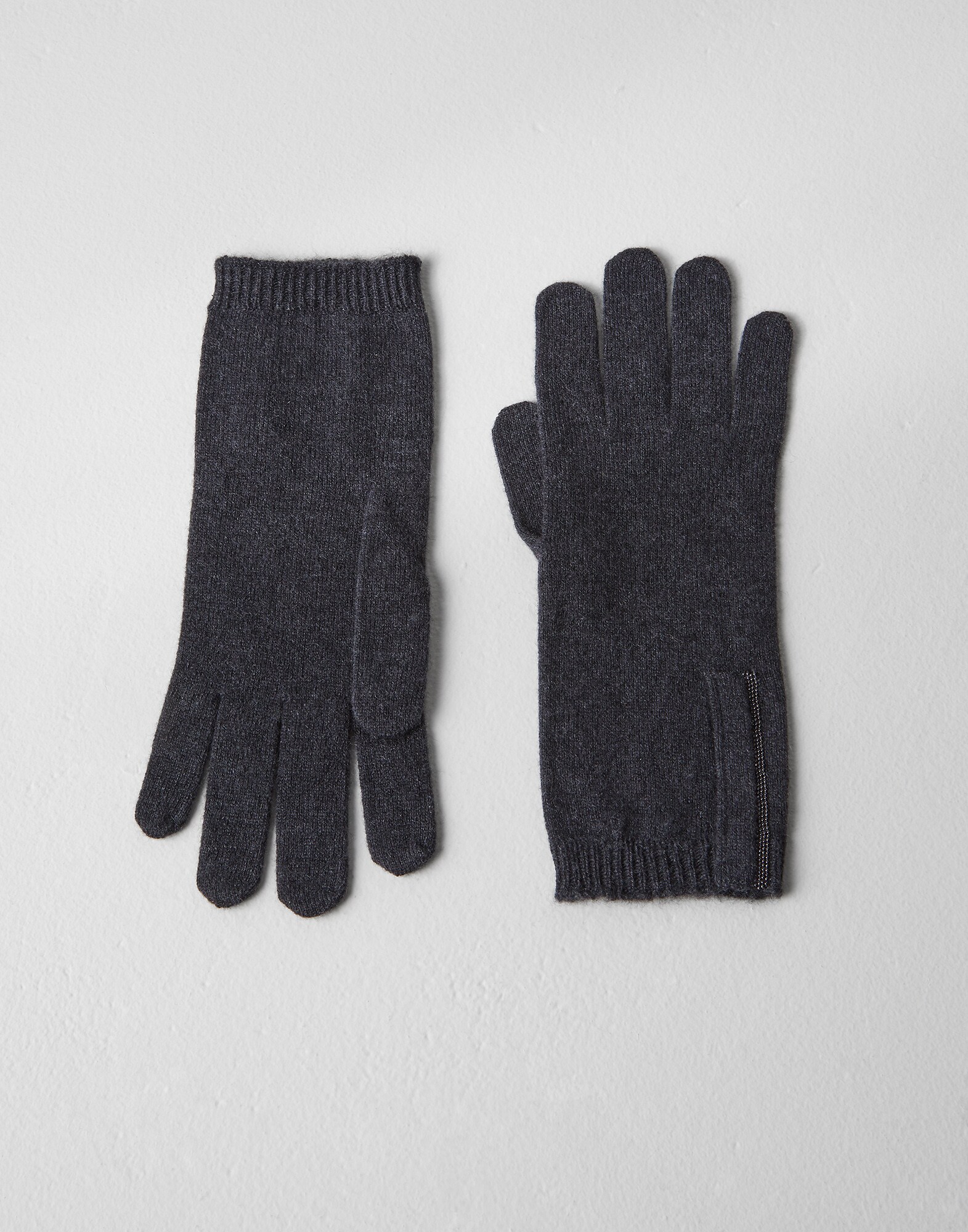 Gloves - Front view