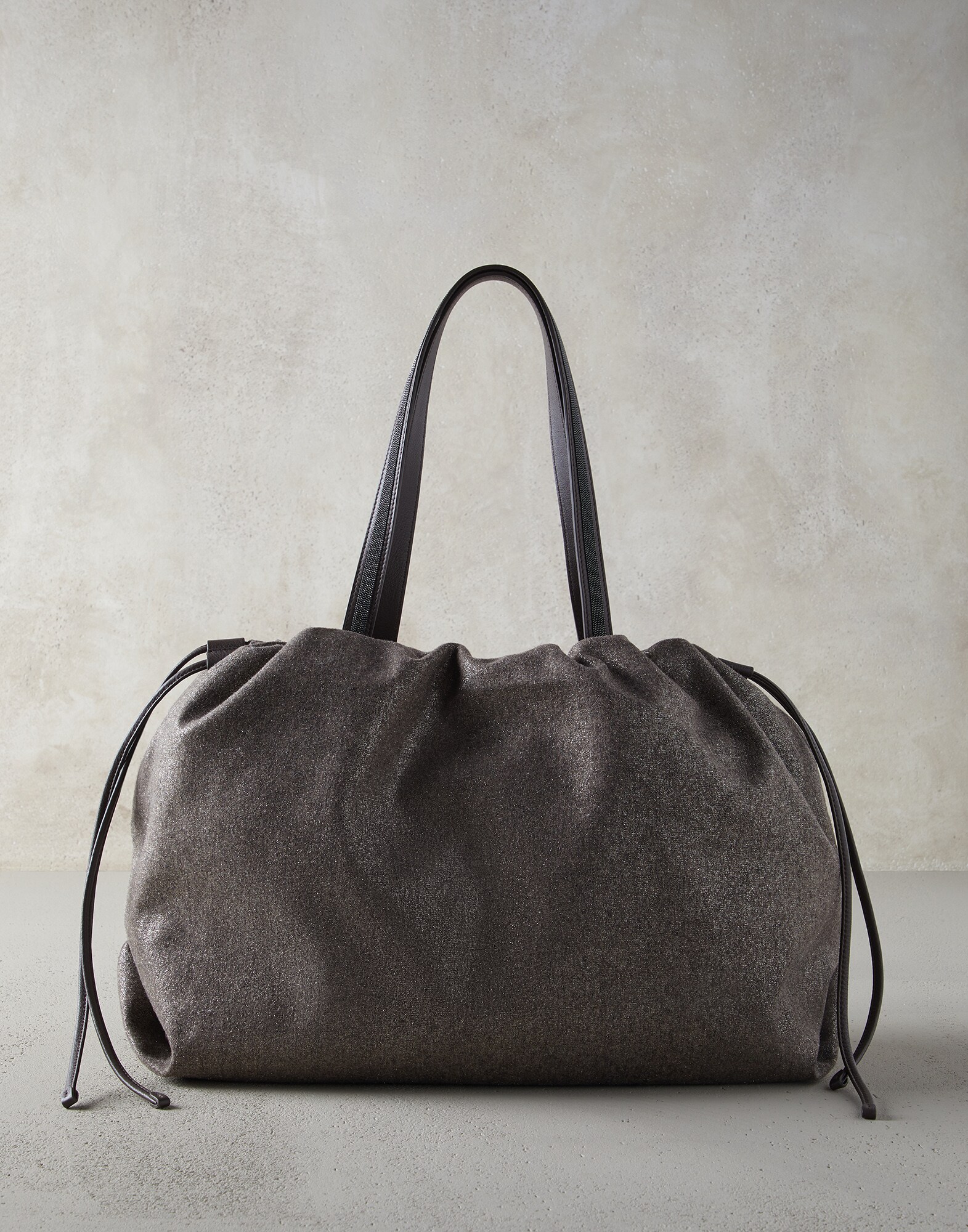 Shopper - Back view