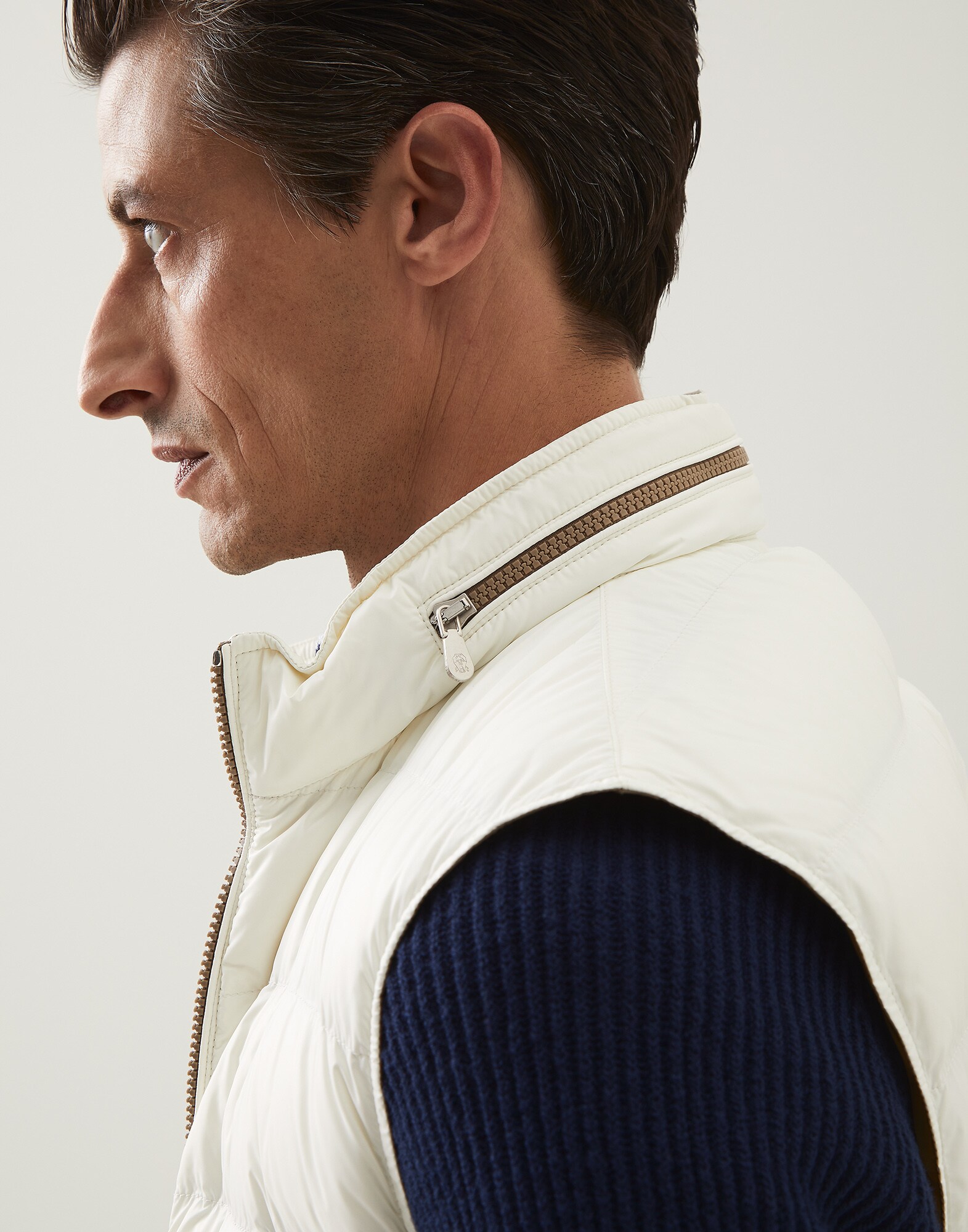 Down Sleeveless Jacket - Detail