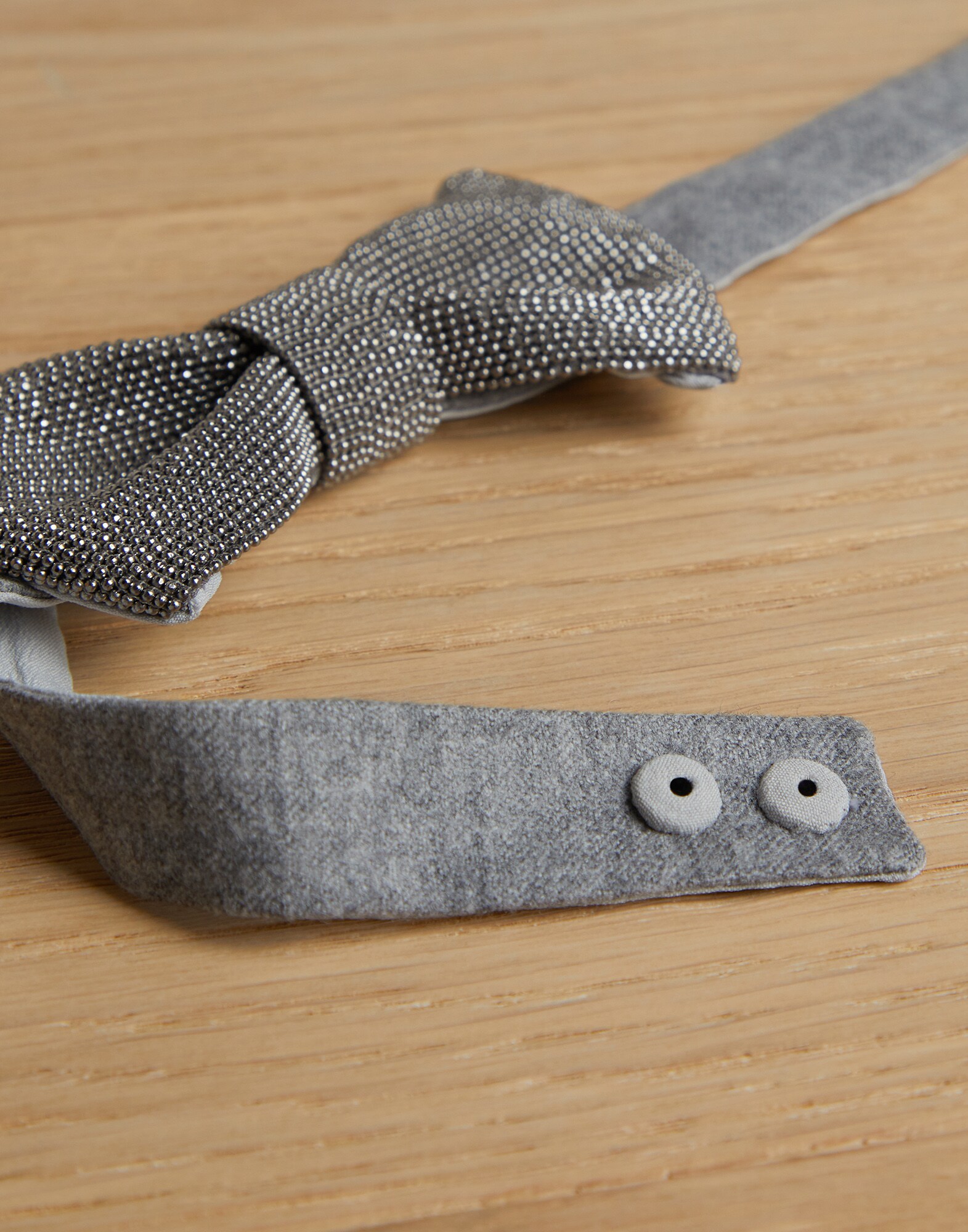 Bow Tie - Detail view