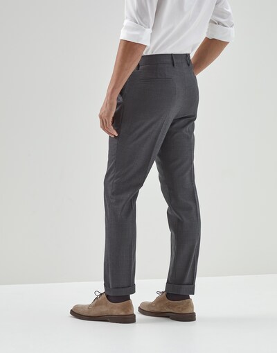 Pleated - Back view