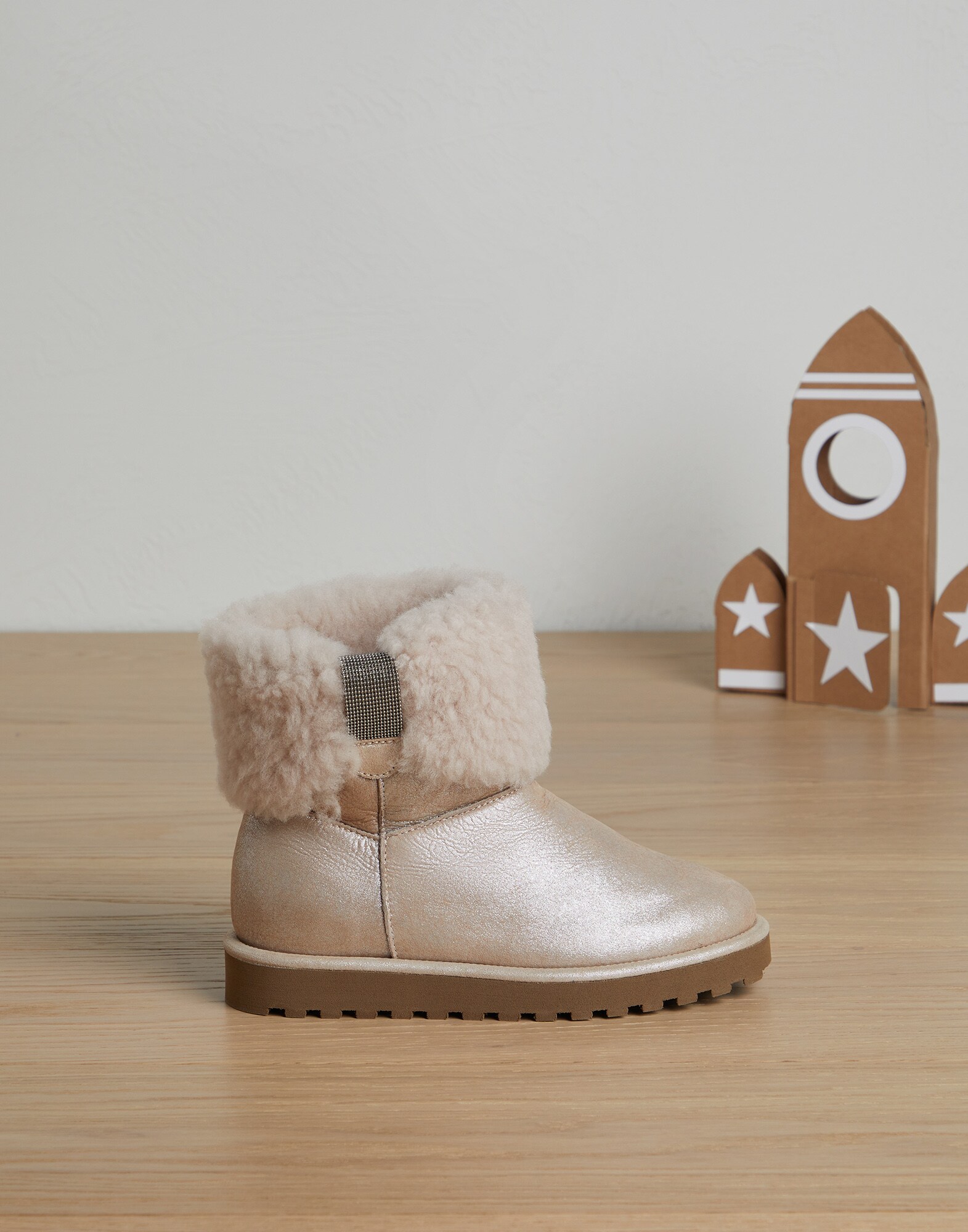 Boots - Vista editorial