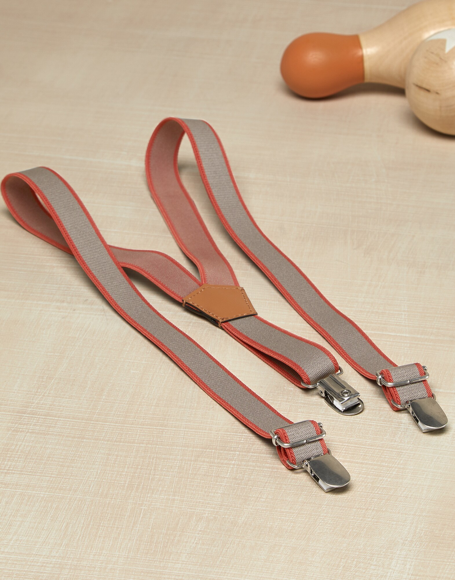 Suspenders