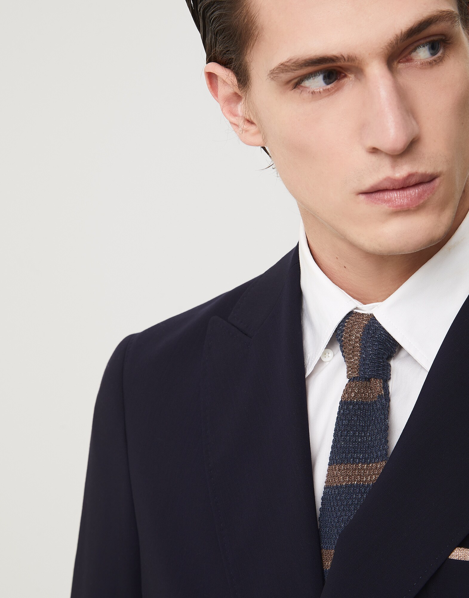 Tie - Editorial