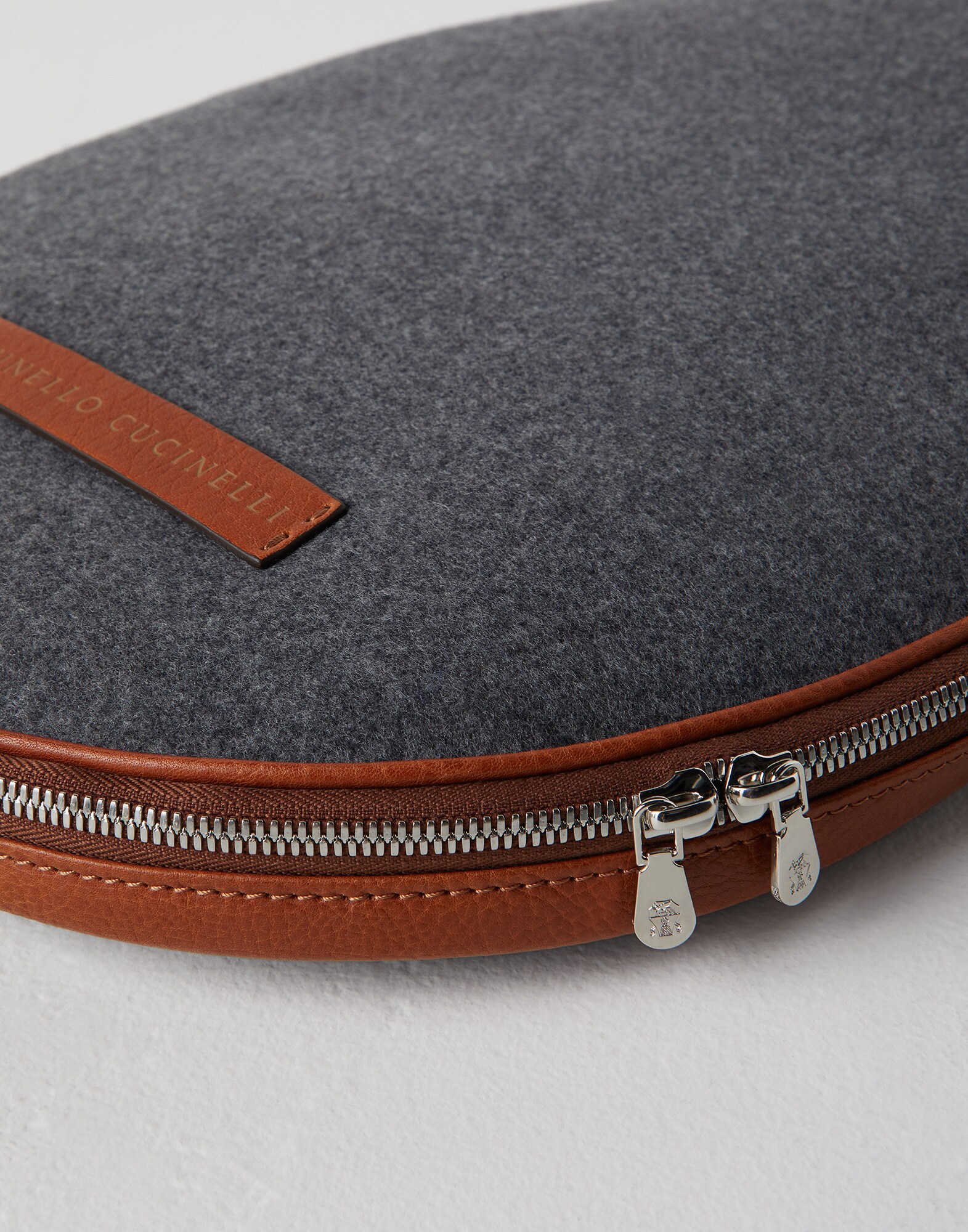 Sports Accessories - Detail view