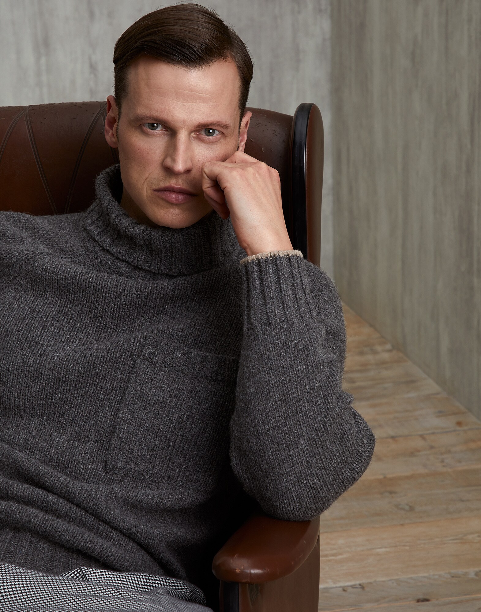 Turtleneck - Detail view