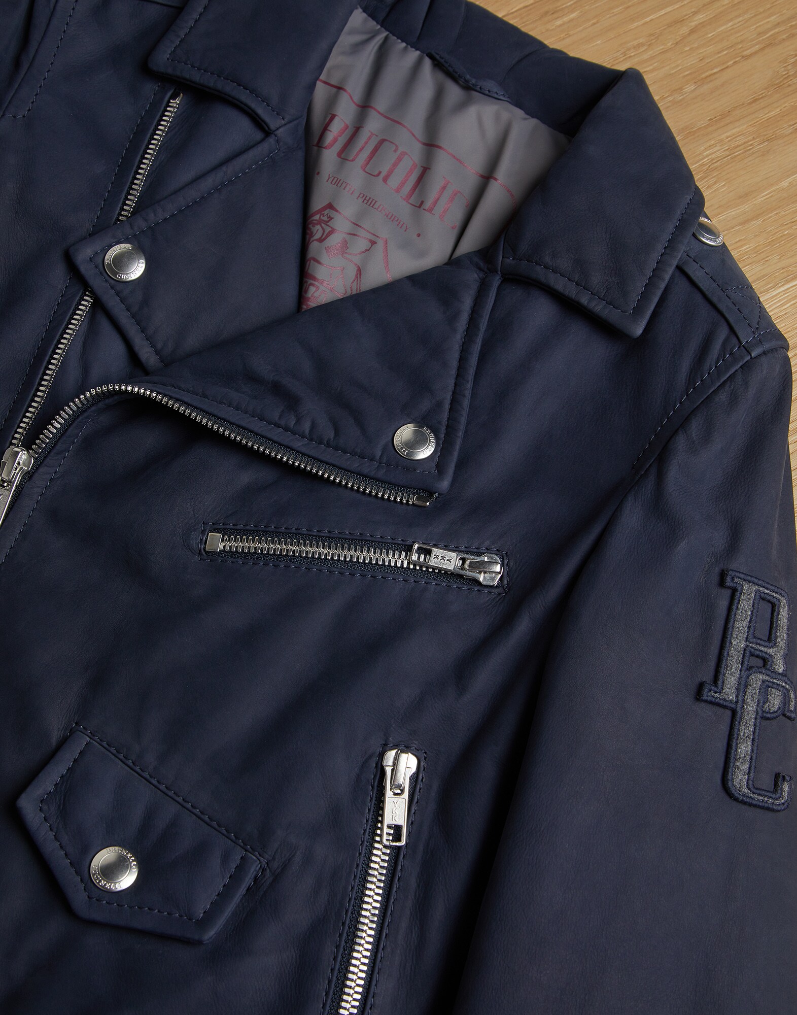 Leather - Detail view