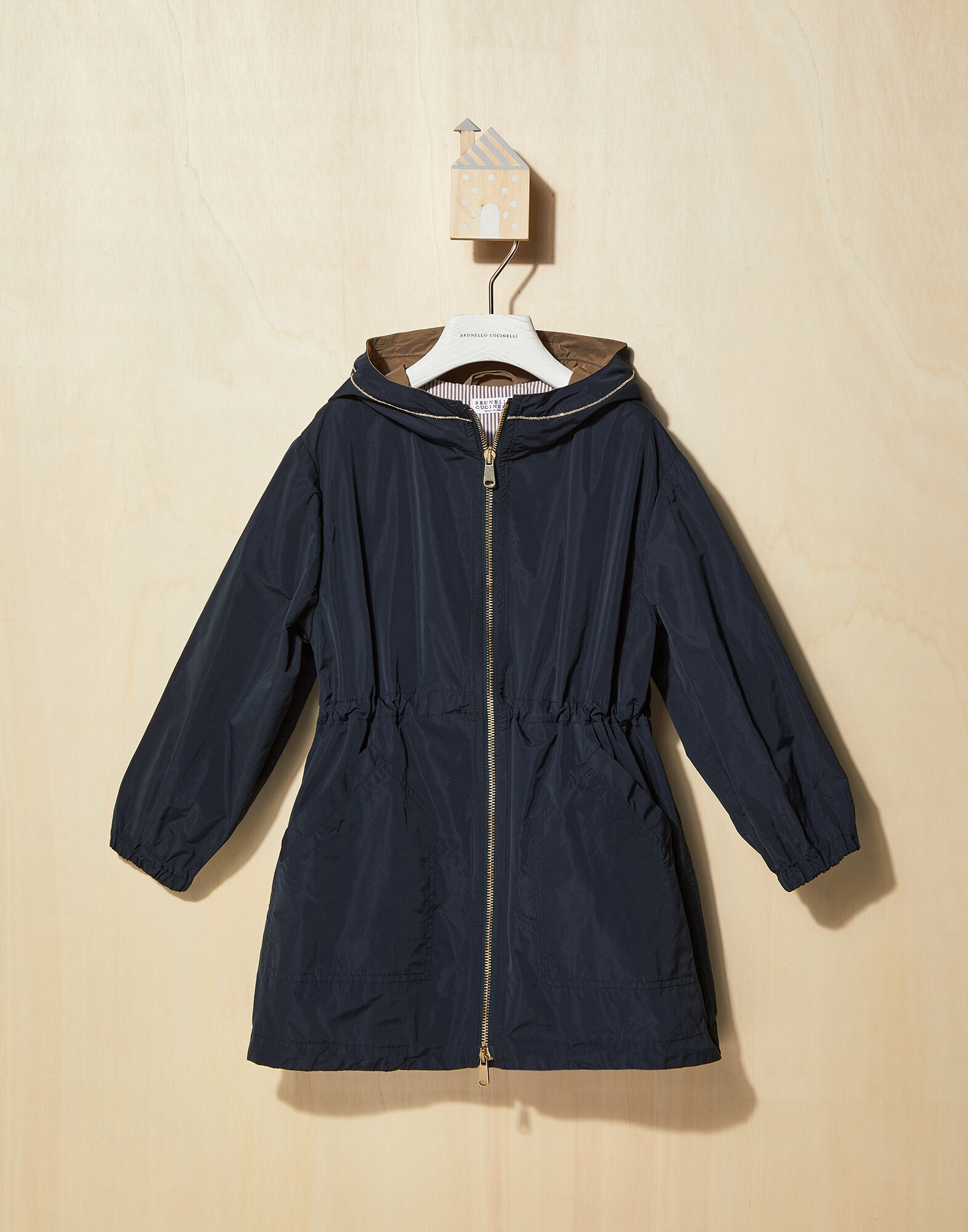Outerwear - Vista frontal