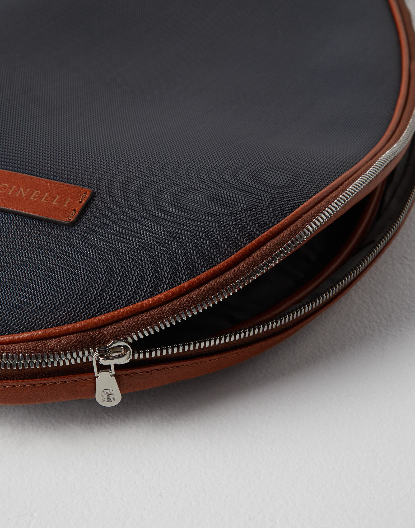 Sports Accessories - Detail view