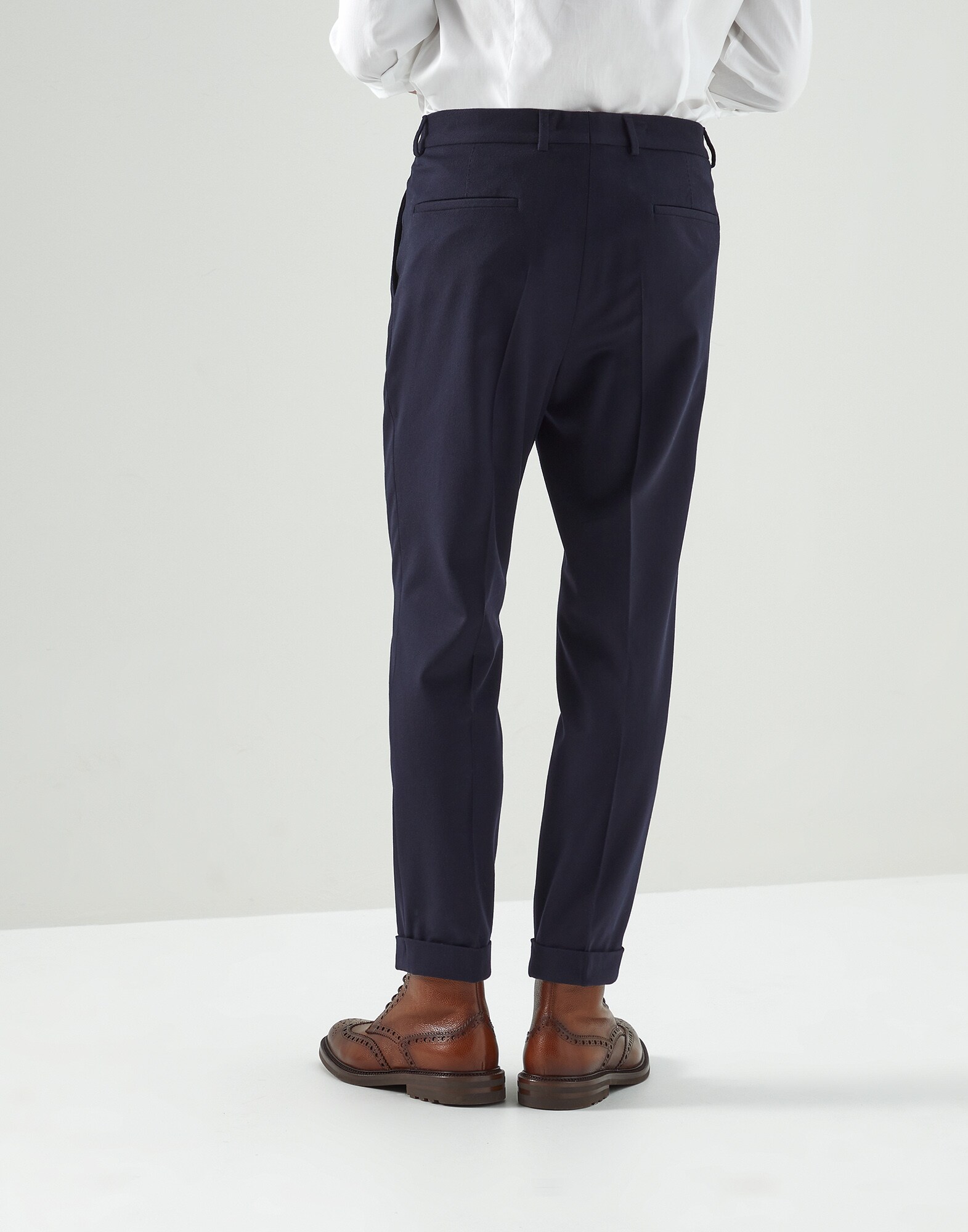 Pantalón con Pinzas - Vista trasera