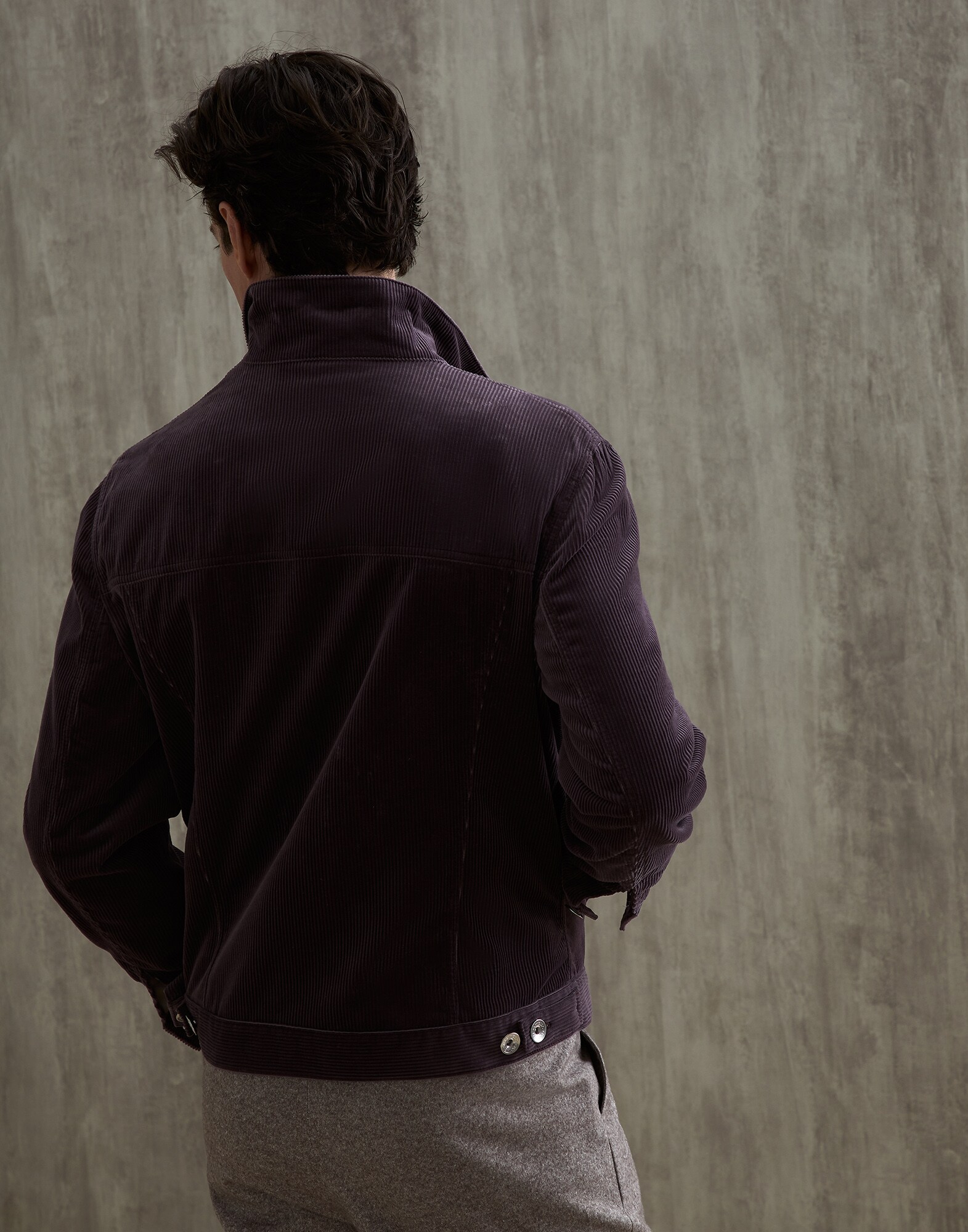 Outerwear - Vista trasera
