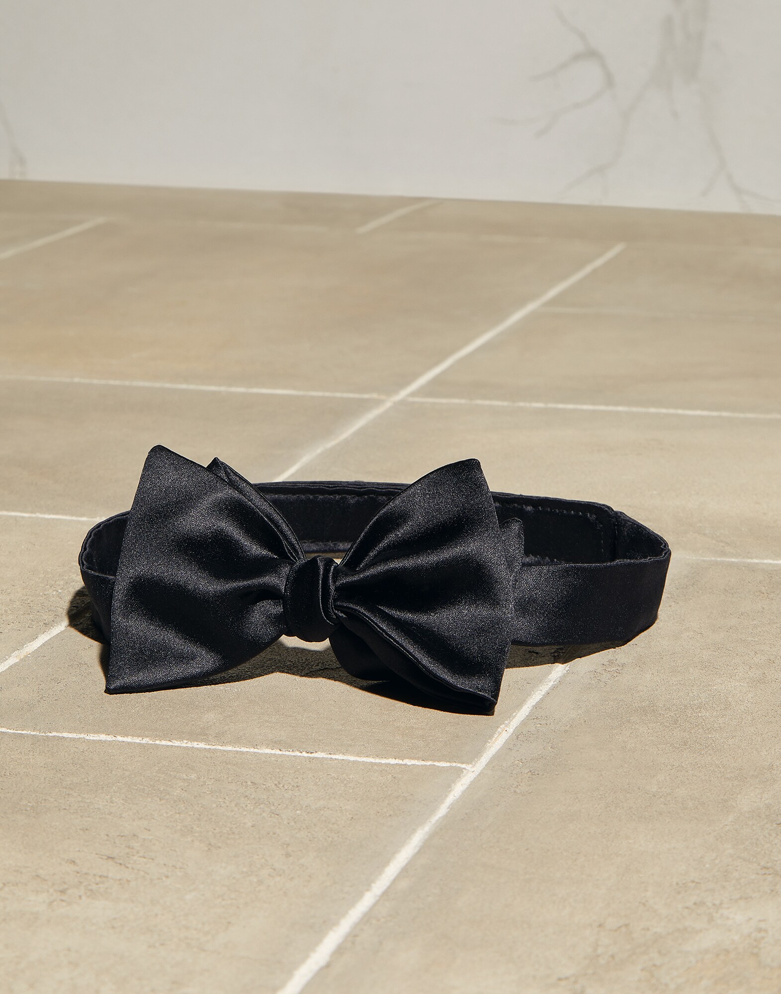 Bow Tie - Detail