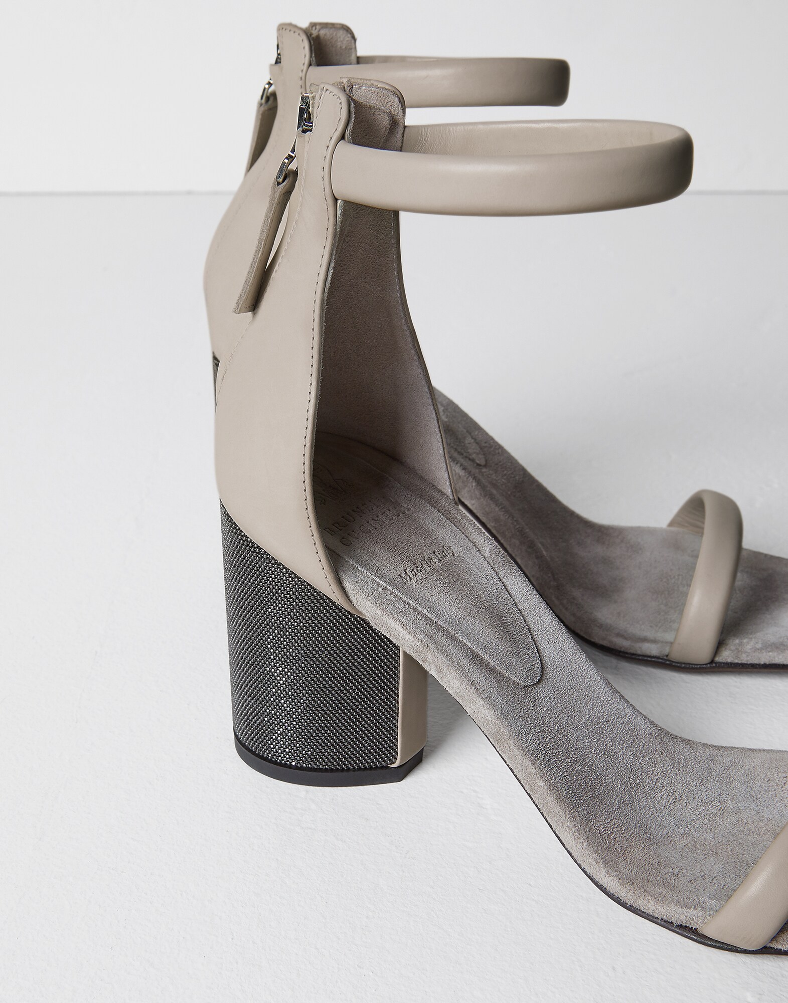 Heels - Detail
