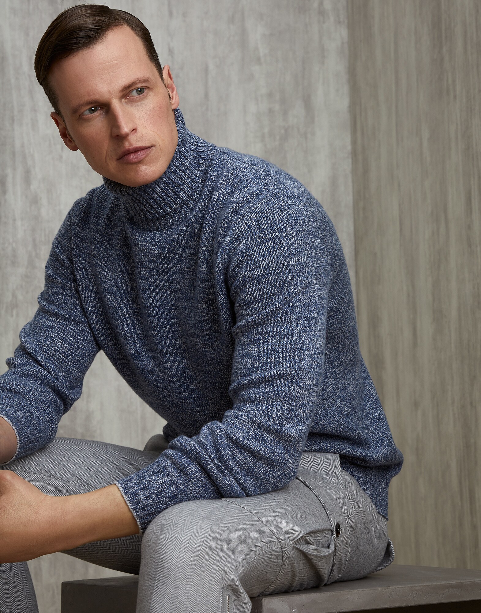 Turtleneck - Editorial view