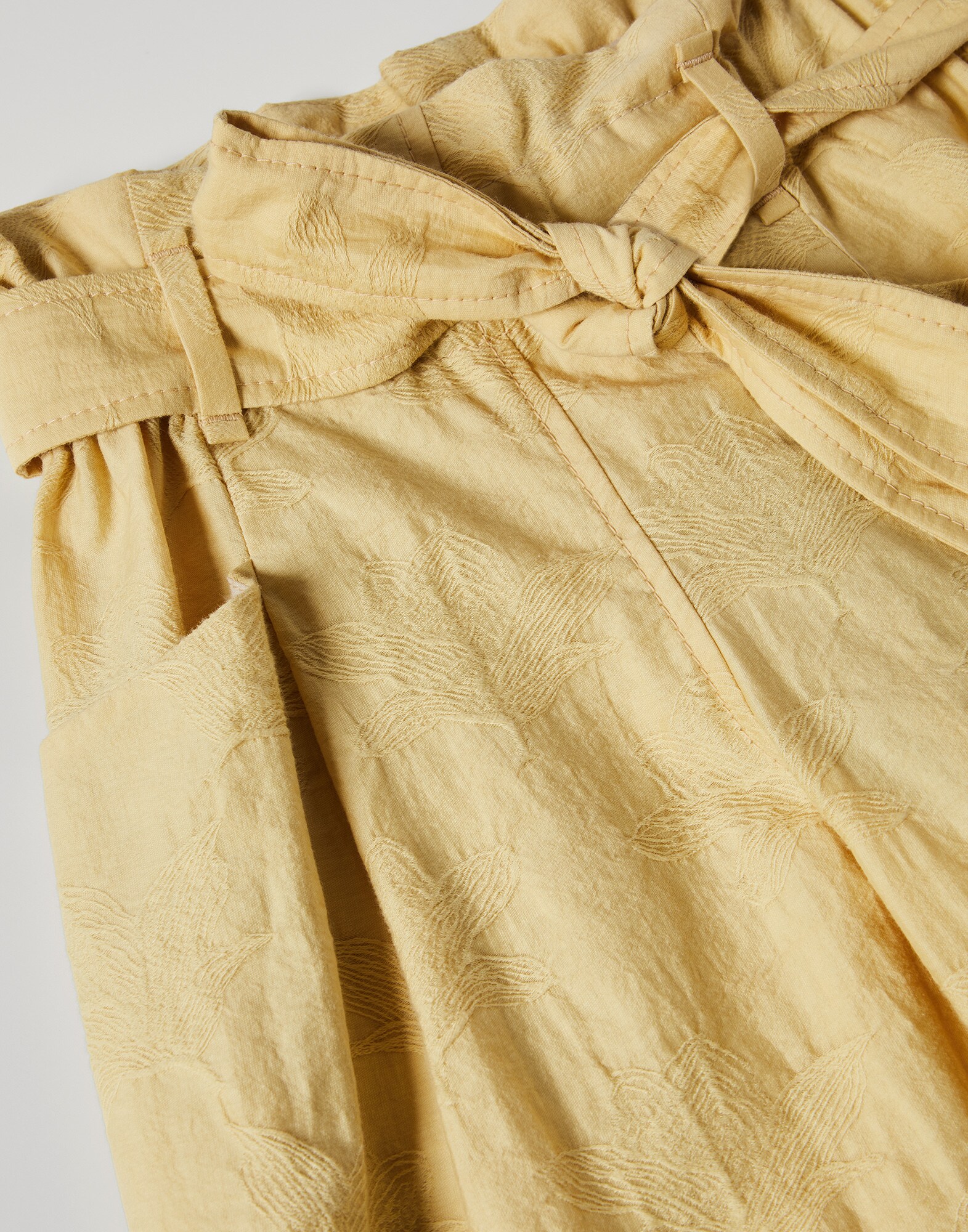 Pants - Detail view