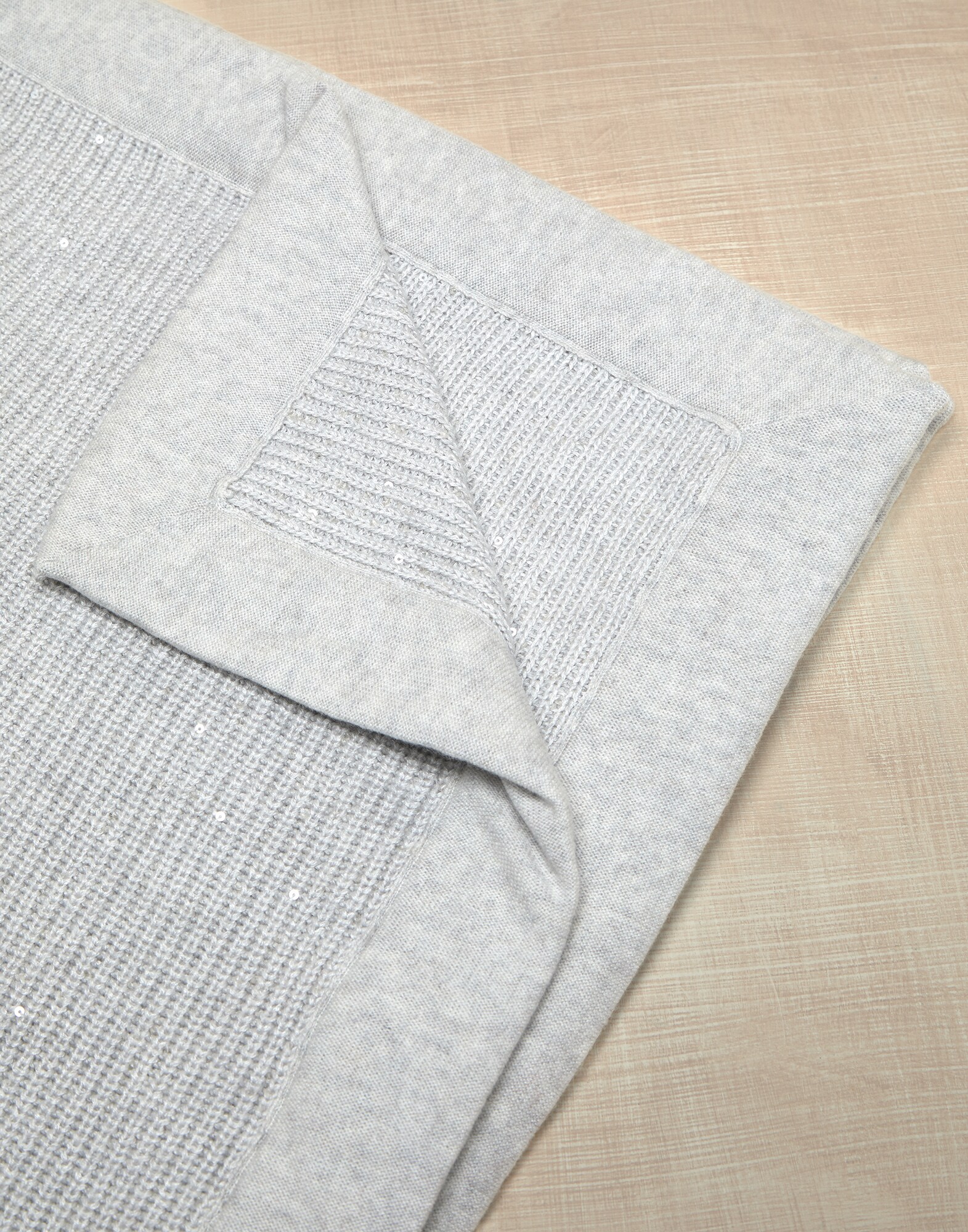 Schlafenszeit Nebel Little Things 2 - Brunello Cucinelli