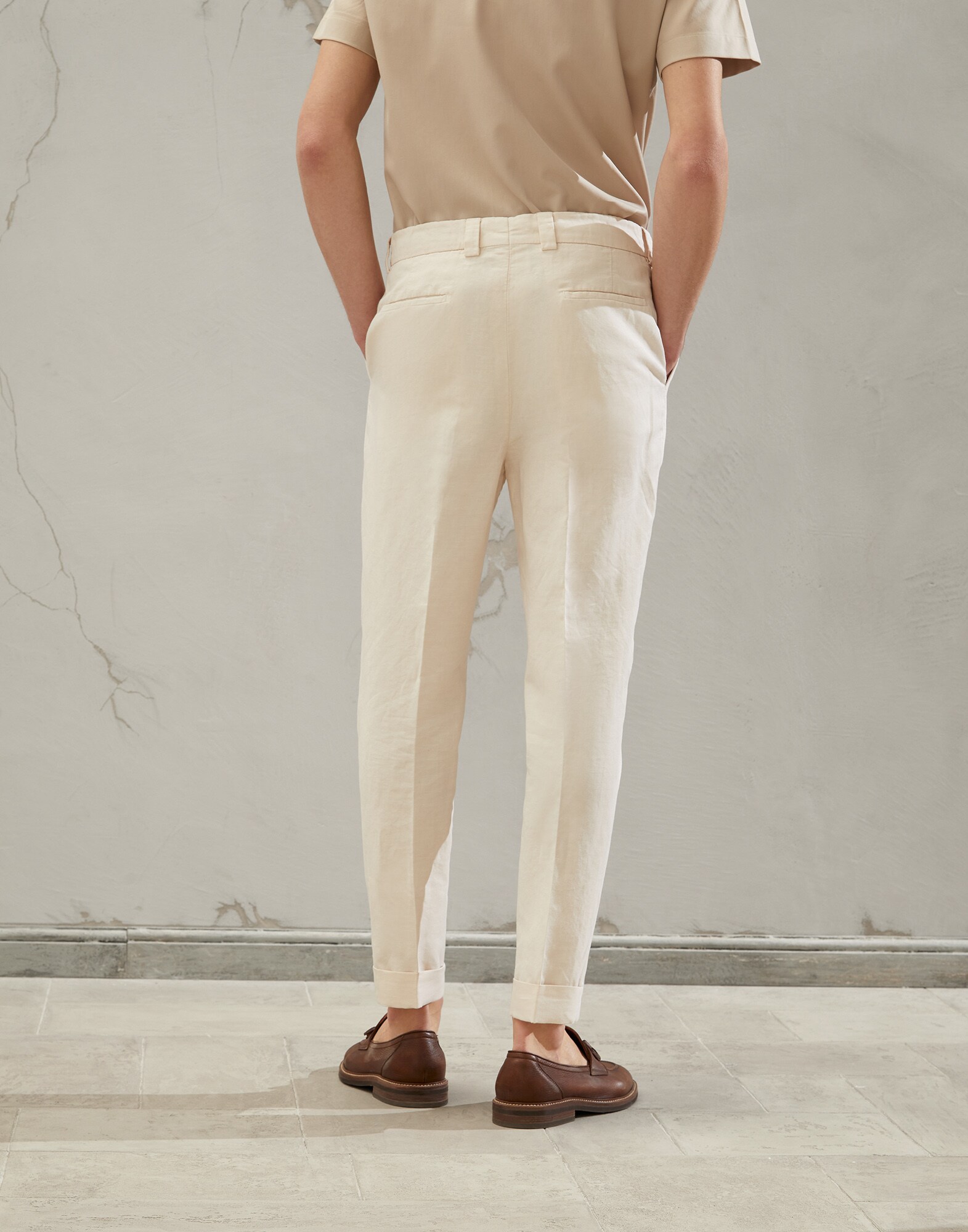 Leisure - Back view
