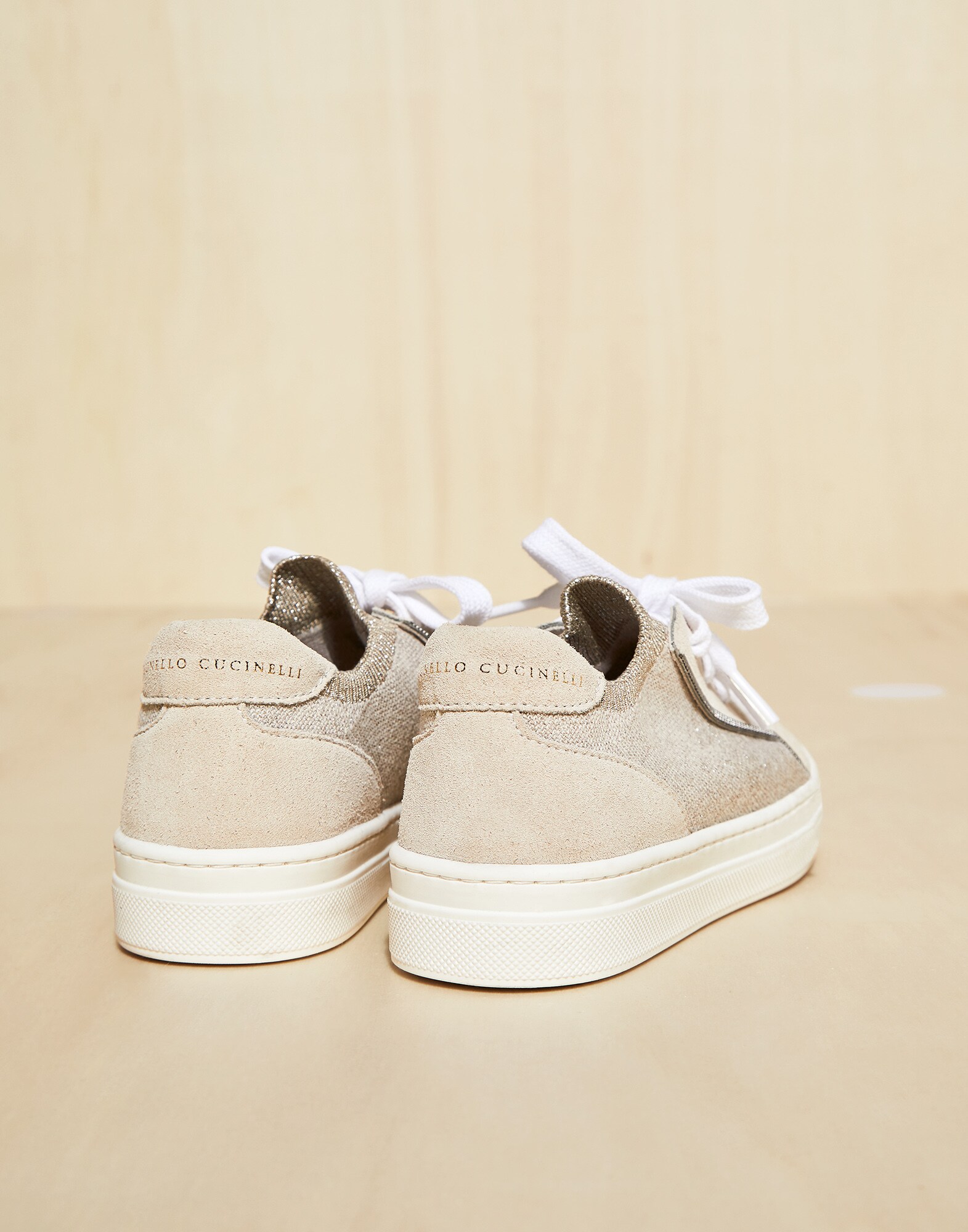 Sneakers - Back view
