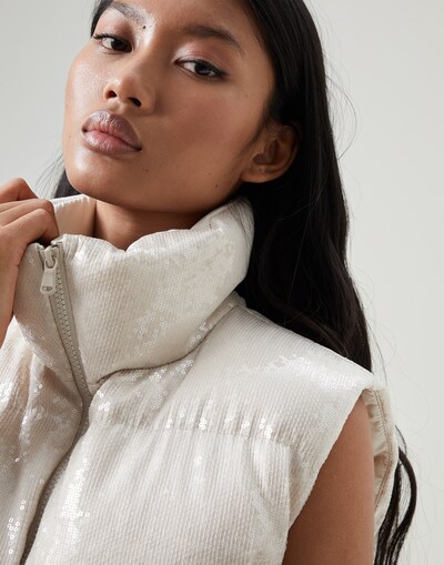 Down Vest - Detail view
