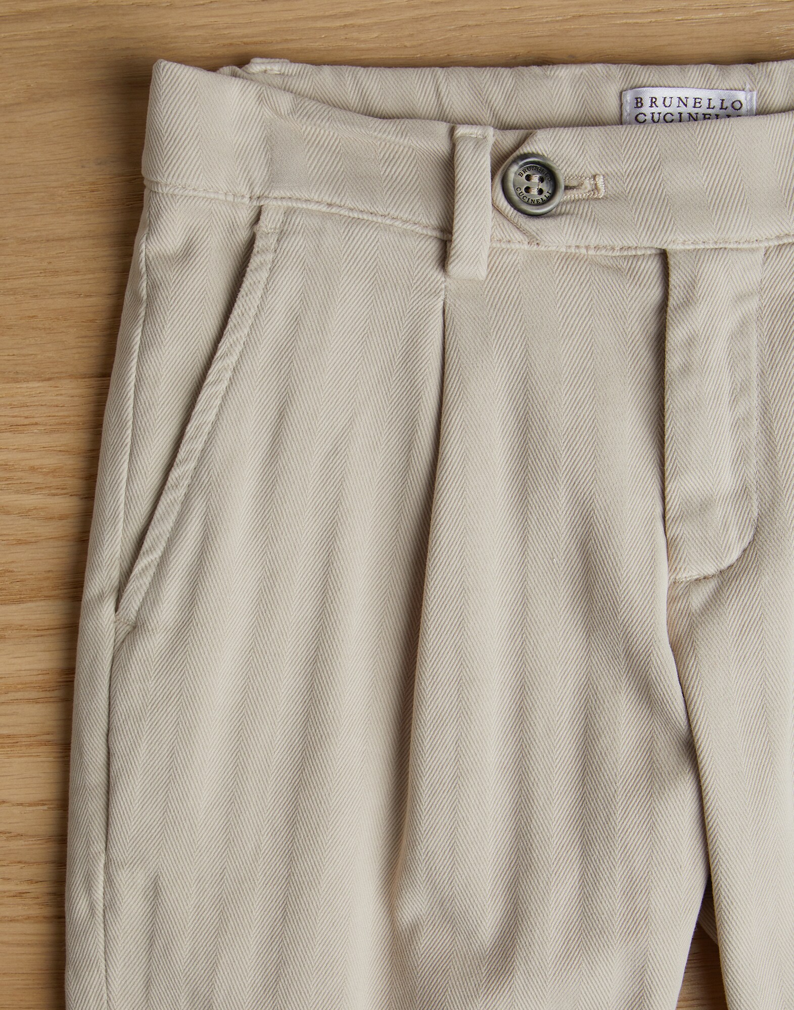 Pants - Detail view