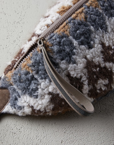 Crossbody Bag - Detail view
