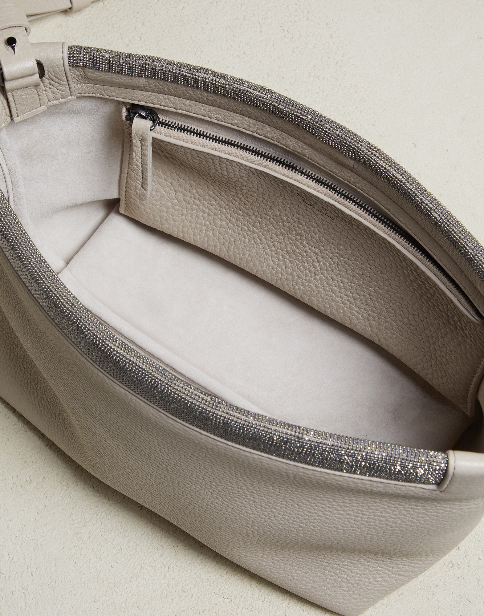 Pochette - Vue tenue complète