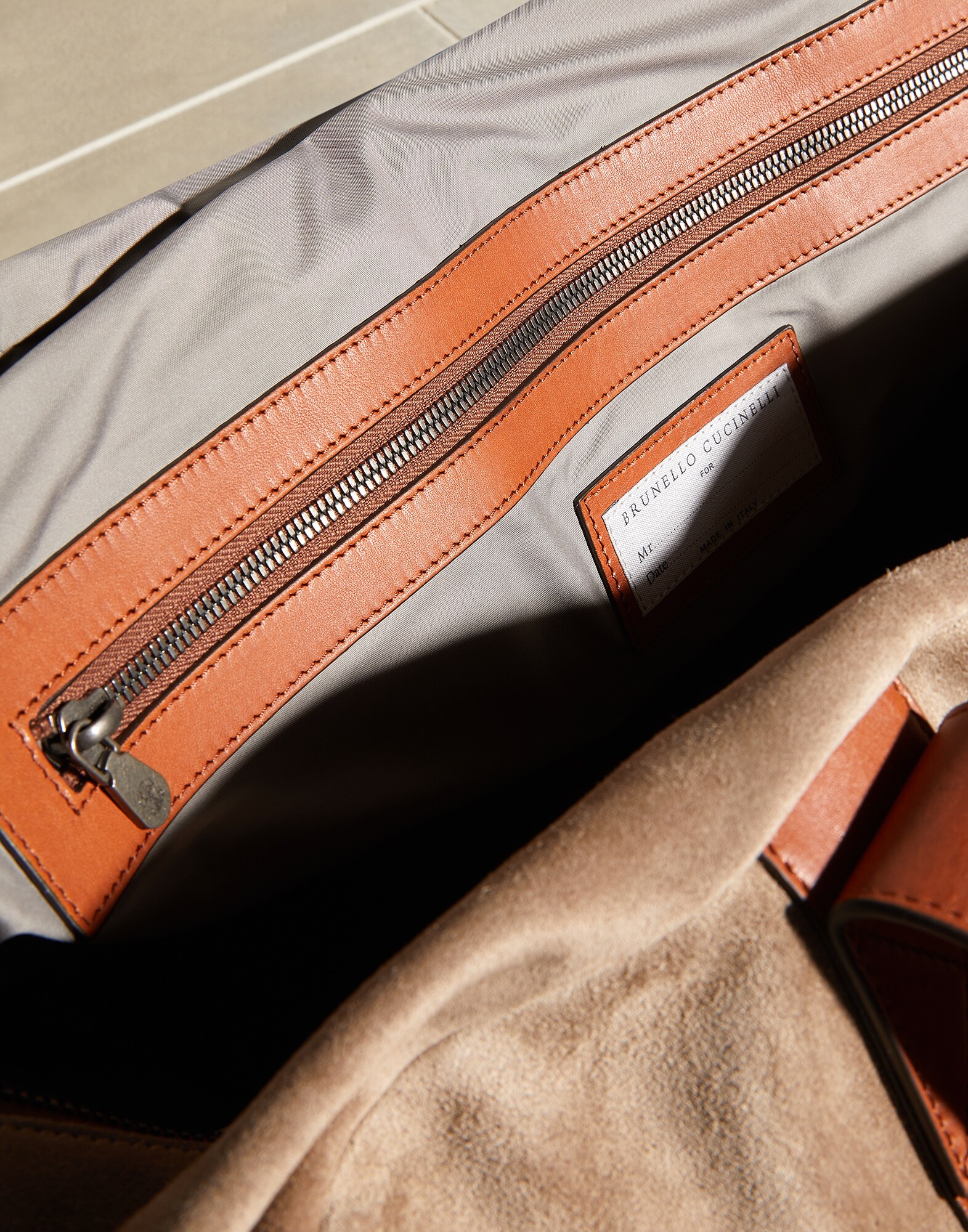 Leisure Bag - Full look