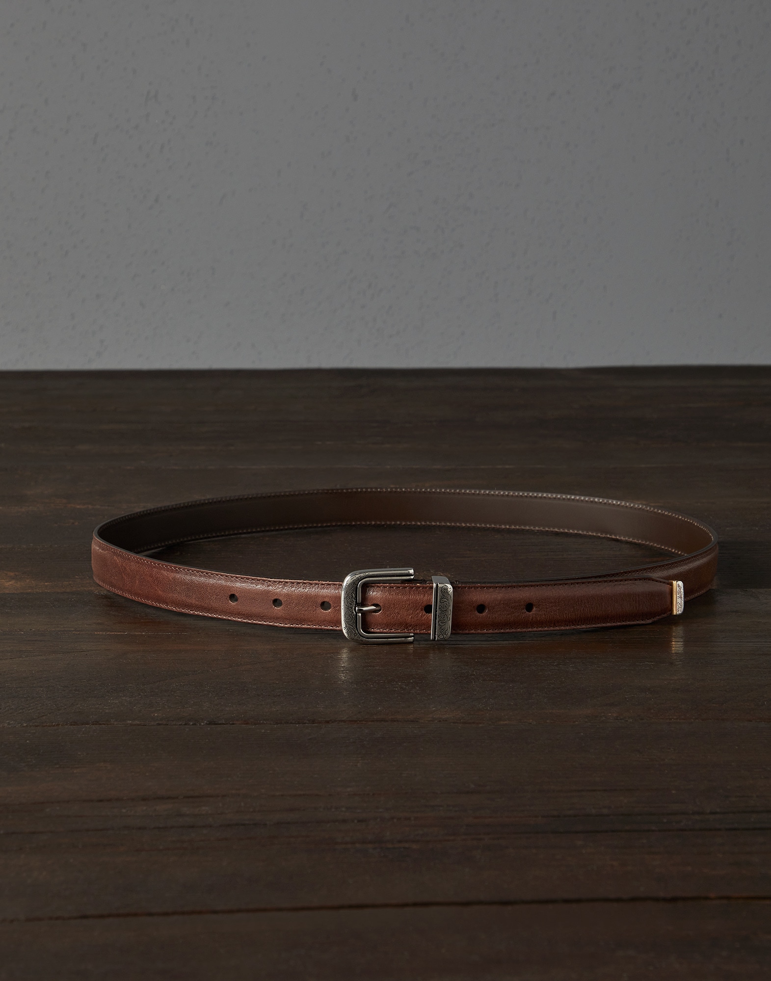 Belt with detailed buckle