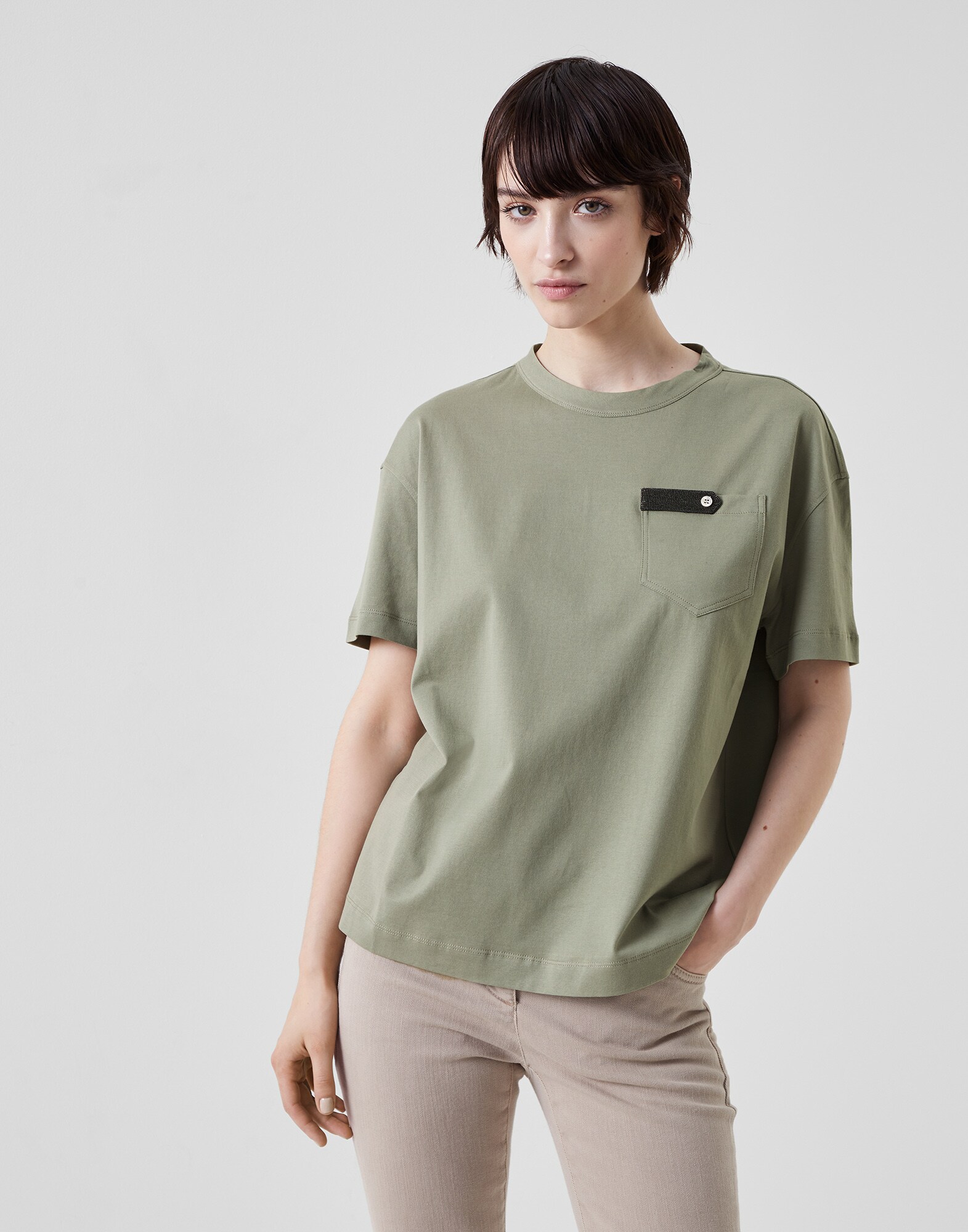 T-shirt with monili