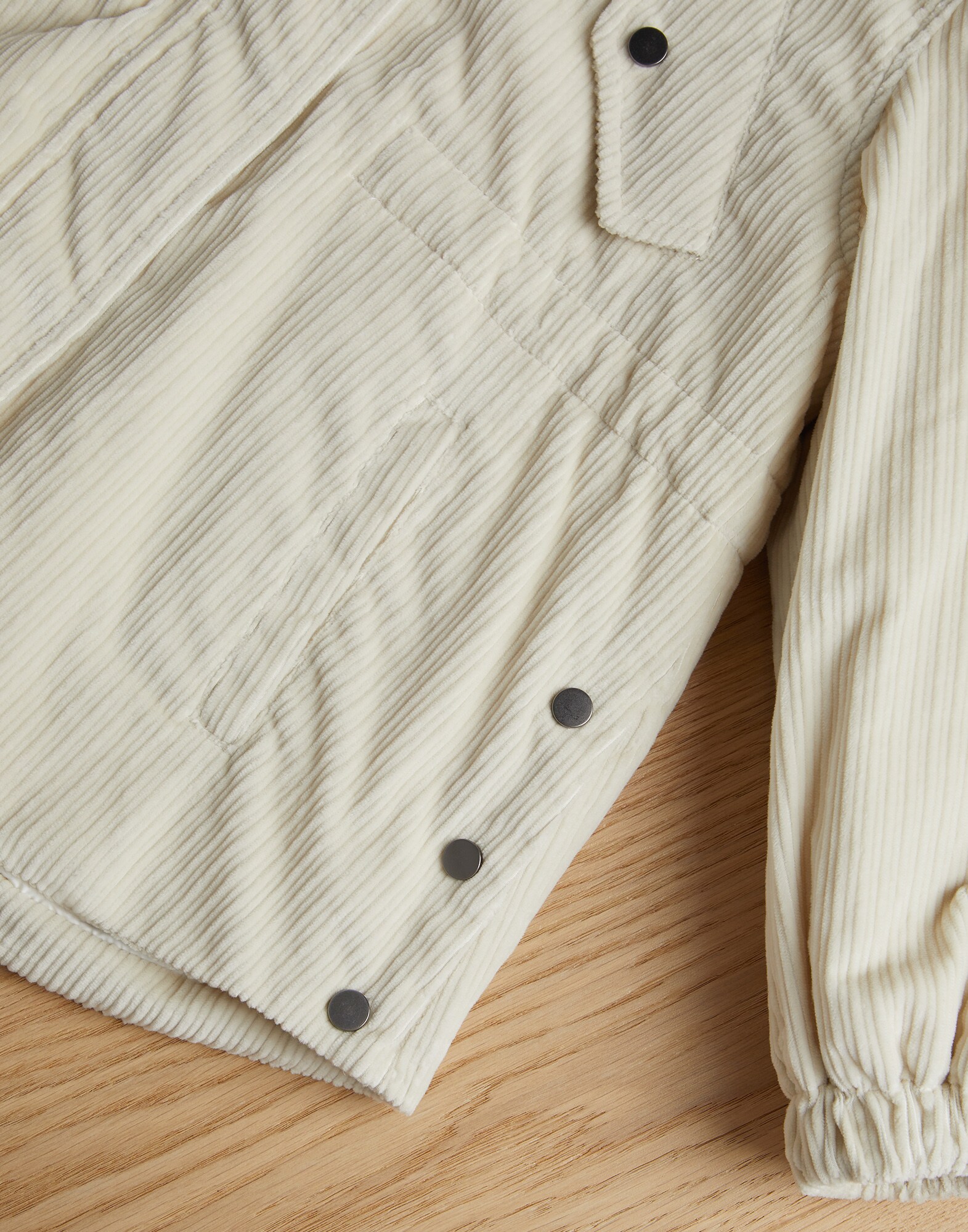 Outerwear Jacket - Detail view