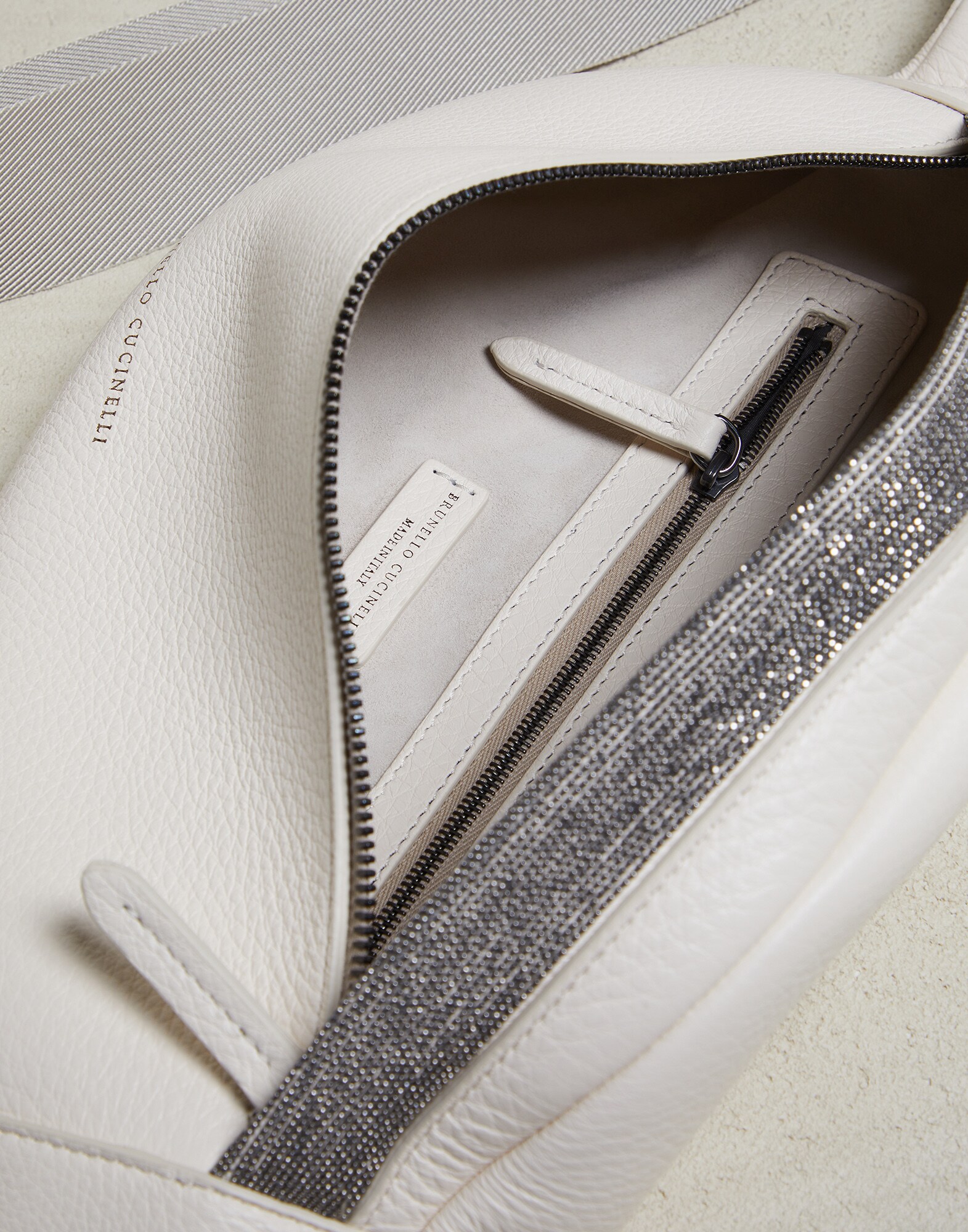 Crossbody Bag - Full look