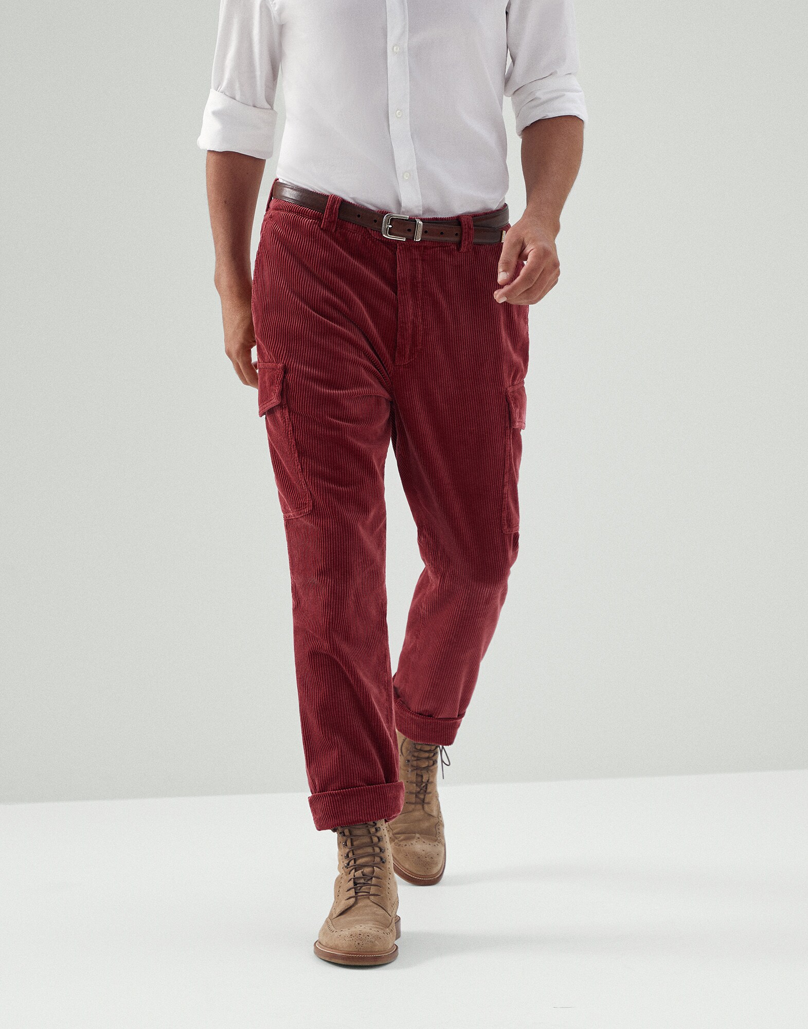 Leisure fit trousers with cargo pockets
