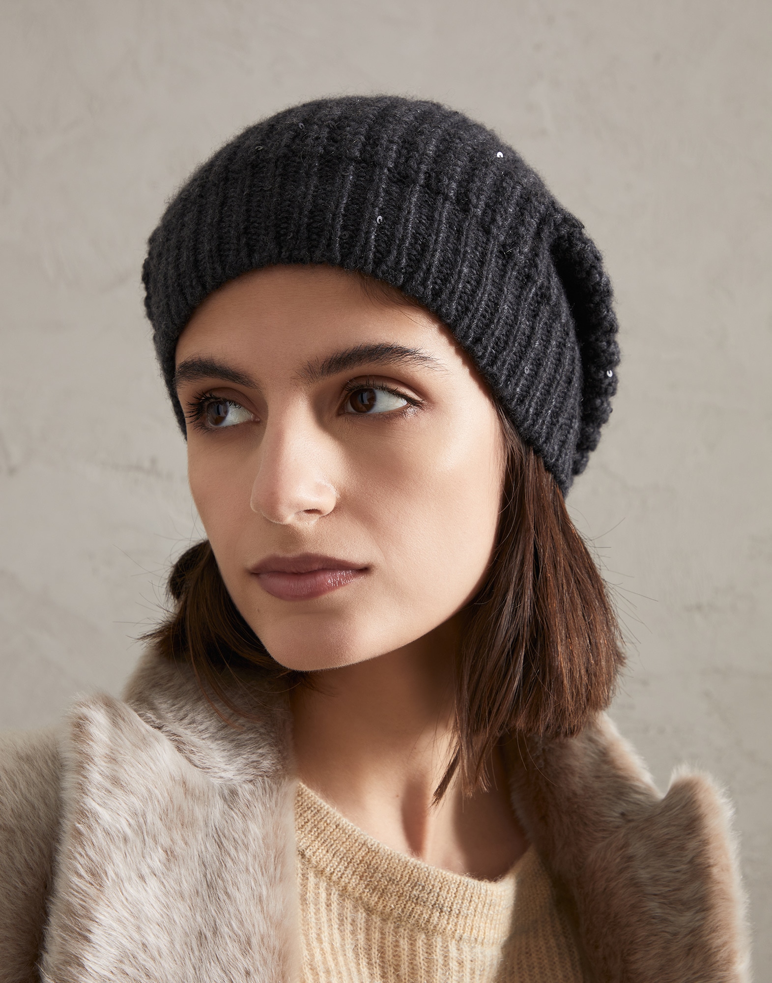Cashmere and silk beanie (212M32373999C280302) for Woman | Brunello ...